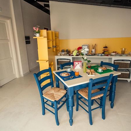 B&B I Fiori Del Mare アグローポリ エクステリア 写真